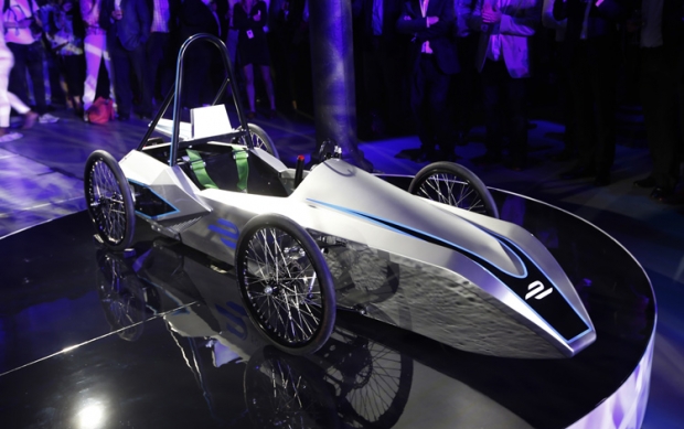 Formula E School Series allow kids to participate