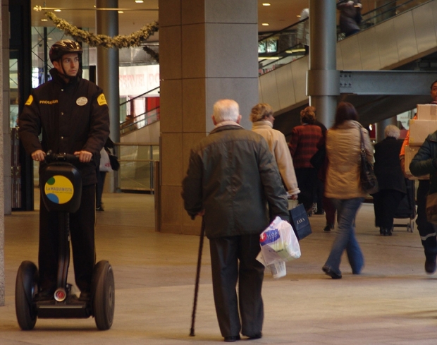 Segway con la seguridad en Centros Comerciales