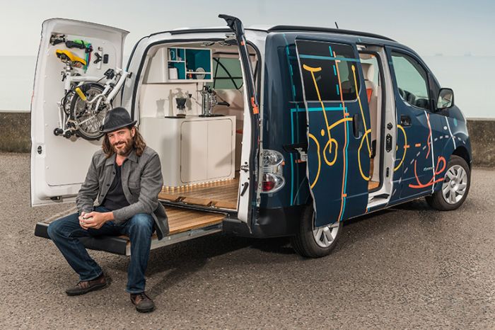 Nissan and Studio Hardie creates electric rolling office