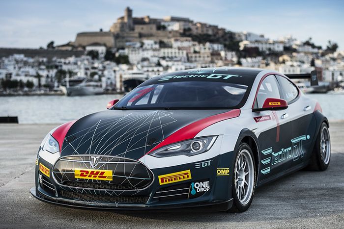 Electric GT Championship, con el Tesla S de carrera