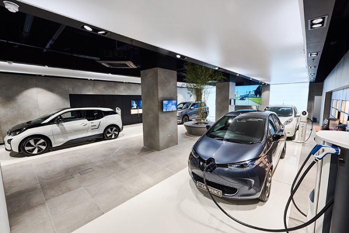 First Multi-Brand Electric Vehicle Center near London