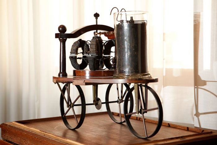 Stratingh & Becker electric vehicle from 1835