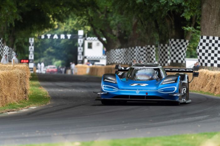 Volkswagen ID.R sets new track record