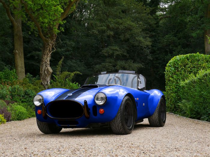 AC Cobra Series 4-electric, for a new age