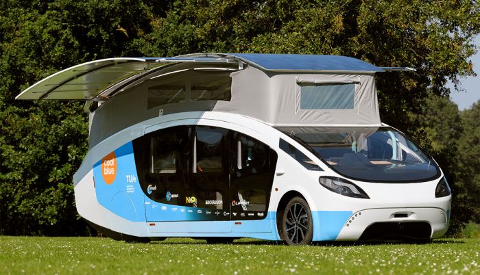 Dutch Solar Team Eindhoven presents solar powered mobile home