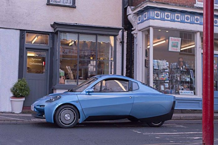 Riversimple, a network hydrogen fuel cell car