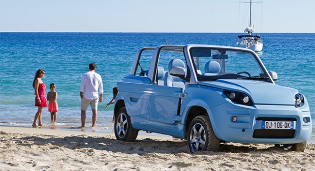 PSA Citroën produce the Bolloré Bluesummer electric vehicle
