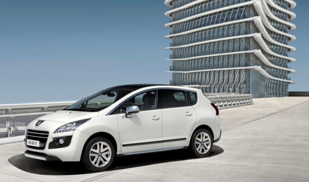 Peugeot 3008 HYbrid4 - El primer crossover híbrido diesel del mundo