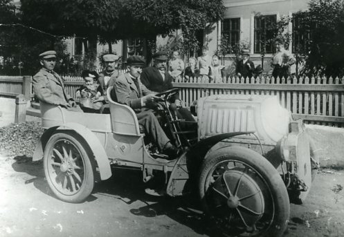 El primer Porsche híbrido