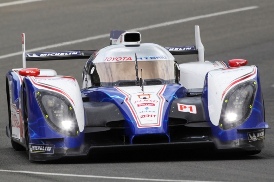 El Toyota TS030 Hybrid participa en Silverstone